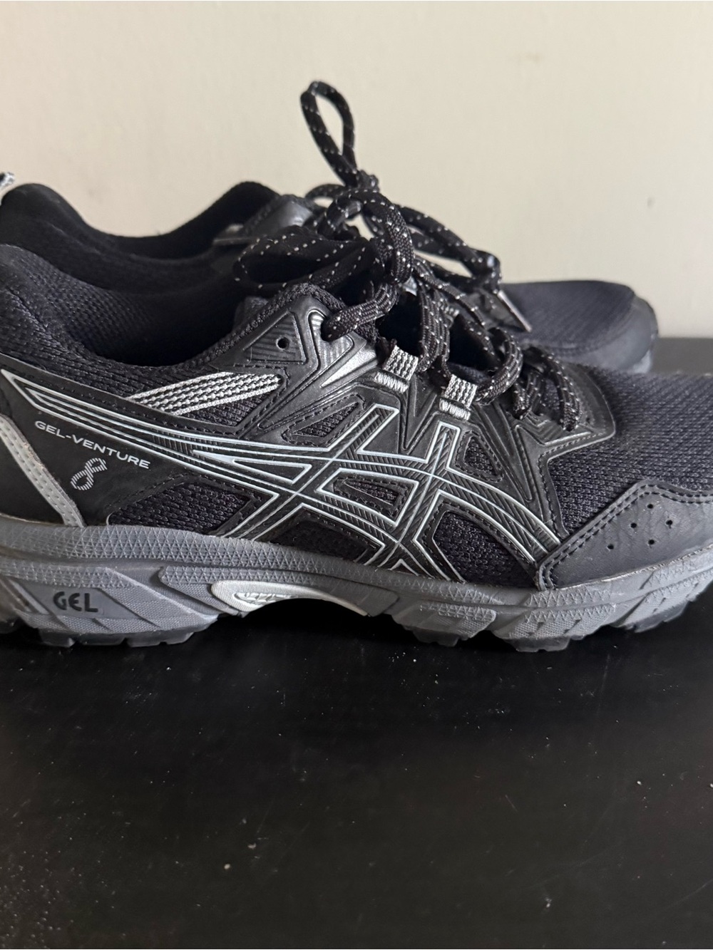 Asics Gel-Venture Trail Sneakers - Black & Gray